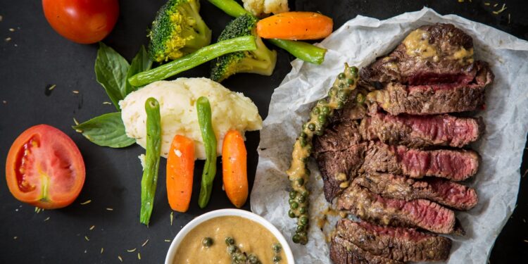 الكولسترول: 4 أطعمة يجب تجنبها للحد من المخاطر على الصحة