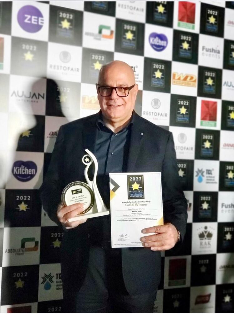 إبن راشيا الوادي خالد رشراش صعب يفوز بالجائزة الذهبية “أفضل مديرعام لفندق في دبي لعام 2022”.. وتهنئة من محترف الفن التشكيلي وحرمون