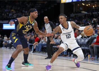 الدوري الأميركي بالسلة للمحترفين.. مورانت يقود غريزليز للنصر