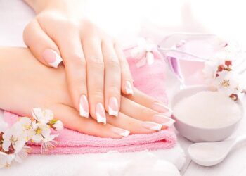 دراسة جديدة تثير جدلا بتقييمها خطر العناية بالأظافر بشكل متكرر!