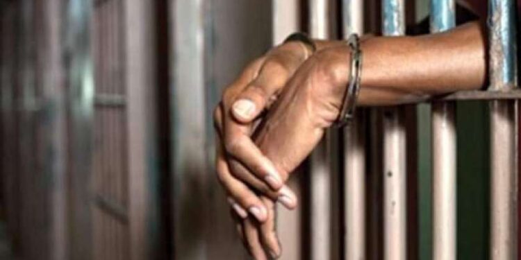 مشعوذ يقتل فتاة بعيار ناري والسبب …!