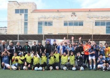 “الحنان” تفوز على “العربية المفتوحة” بمباراة استعراضية إنسانية