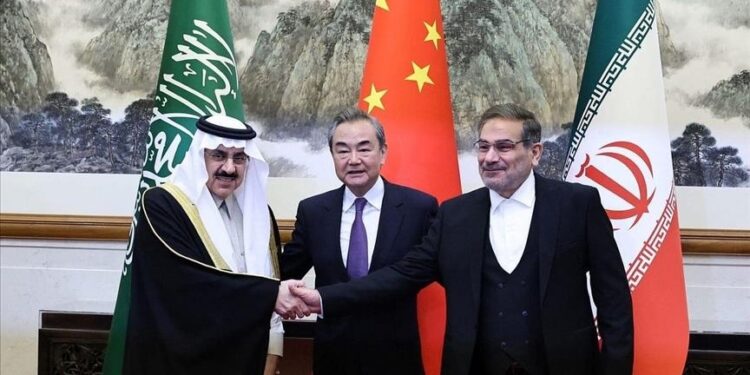 “معادلة القوة” في لقاء السعودية وإيران…