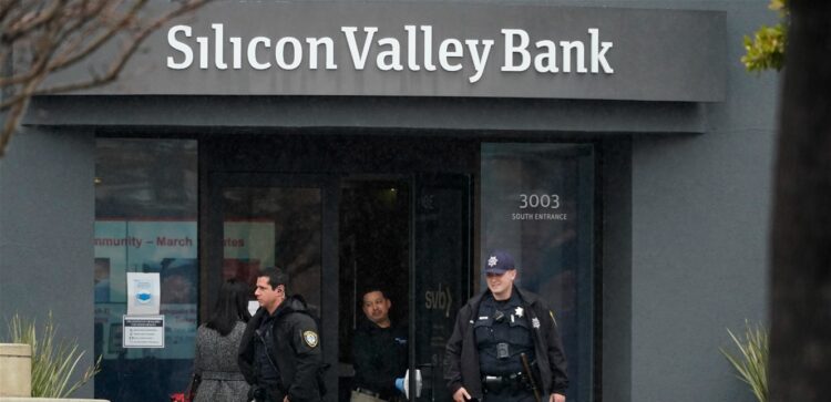 الزلزال المالي العالمي.. كرة ثلج تتدحرج