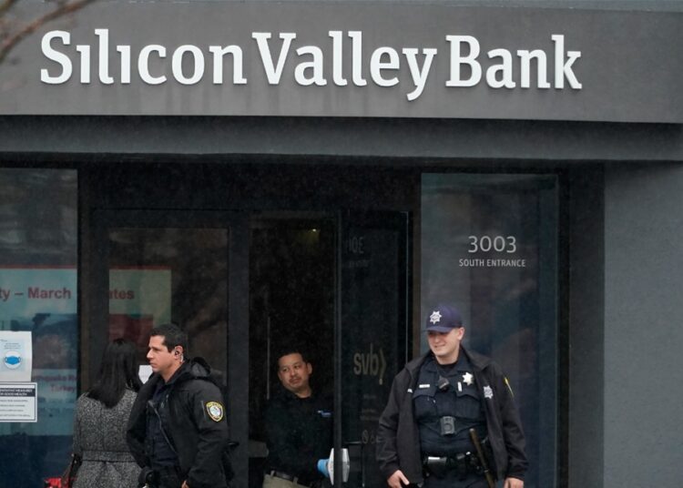 الزلزال المالي العالمي.. كرة ثلج تتدحرج