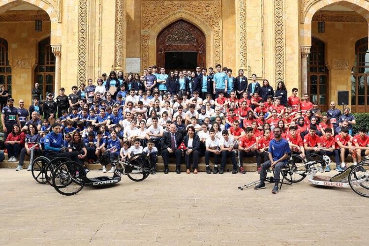 السفارة الفرنسية تنظم سباق بدل في قصر الصنوبر ببيروت