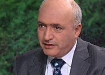 السيد حسن وحياكة الكنزة الرئاسية في مخاطبة التيار