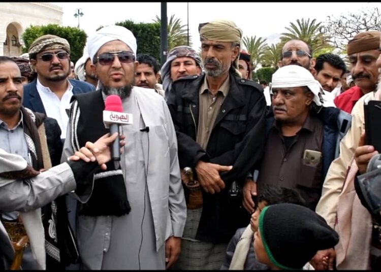 صنعاء ترحب بوفد قبائل محافظة ابين.. وتؤكد ثقتها باستجابة قائد الثورة لمساعي إطلاق سراح فيصل رجب