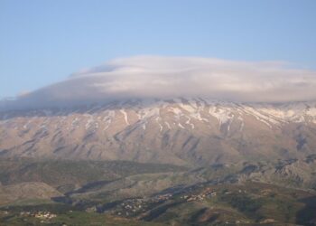 ممارسات الاتصال والانفصال بين المحيط الطبيعي لجبل حرمون وحياة السكان المحليين: مقاربة سوسيو – ثقافية.