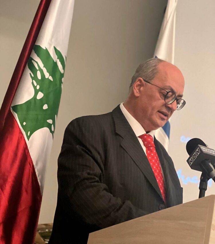 إطلاق “نشيد الوعي” برعاية وزير الثقافة وحضوره في المكتبة الوطنية في بيروت قبس الثقافة المضيء في ظلام السياسة