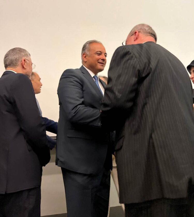 إطلاق “نشيد الوعي” برعاية وزير الثقافة وحضوره في المكتبة الوطنية في بيروت قبس الثقافة المضيء في ظلام السياسة