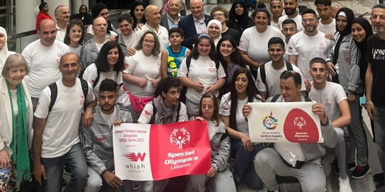 سفير ألمانيا يودع بعثة الأولمبياد الخاص اللبنانية الى الألعاب العالمية