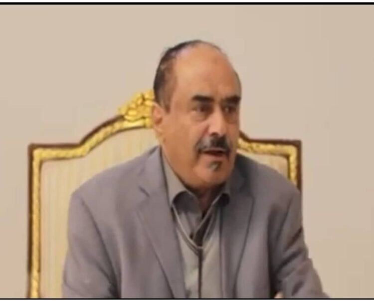 اليمن.. محافظ شبوة عزّى بوفاة الشيخ محمد سالم الجنيدي