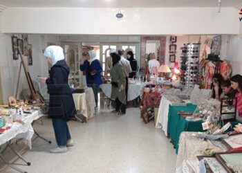 معرض أشغال يدوية في صالة الخانجي في حلب