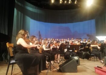 غادة حرب تعيد جيل السبعينيات والثمانينيات إلى طفولتهم على مسرح دار الثقافة في حمص