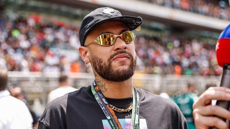 الدوري السعودي يعد مفاجأة نيمار.. والهلال يمهّد سراً لضمّه