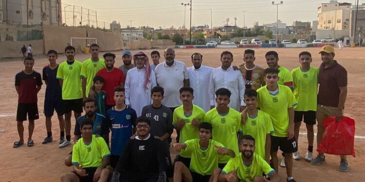 الفضل يكرم رئيس فريق ولاعبين في وادي بني معن بالأحساء