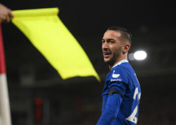 المغربي حكيم زيّاش مرشح قوي للنصر السعودي