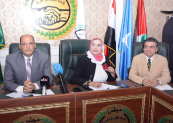 انطلاق أعمال المؤتمر الصحفي لتدشين الجائزة العربية لمكافحة التدخين “مكين