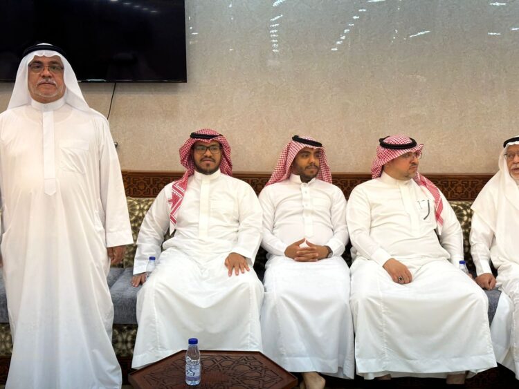 عائلة “الغزال” بالأحساء تحتفل بعيد الأضحى المبارك