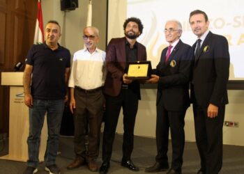 نقابة الممثلين كرمت الممثل والمخرج قاسم إسطنبولي لنيله جائزة اليونسكو الشارقة للثقافة العربية