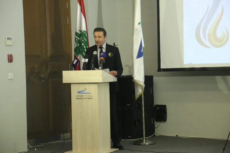 نقابة الممثلين كرمت الممثل والمخرج قاسم إسطنبولي لنيله جائزة اليونسكو الشارقة للثقافة العربية