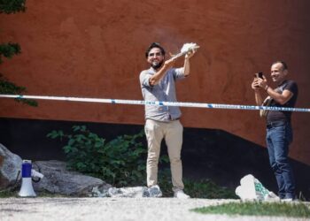 الغرب المتعجرف.. متى يوقف عنصريته؟!