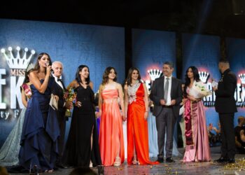 جوي زخيا توجت ملكة على عرش الجمال الزحلي والبقاعي.. ومايا فرنسيس وجوزفين شوباصي وتانيا حنوش وصيفات