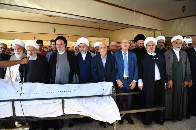 محور السبت34 من حرمون: عالم الصحافة والسياسة والفكر والإعلام شيّع العلم الباسق طلال سلمان بزحف مهيب في شمسطار