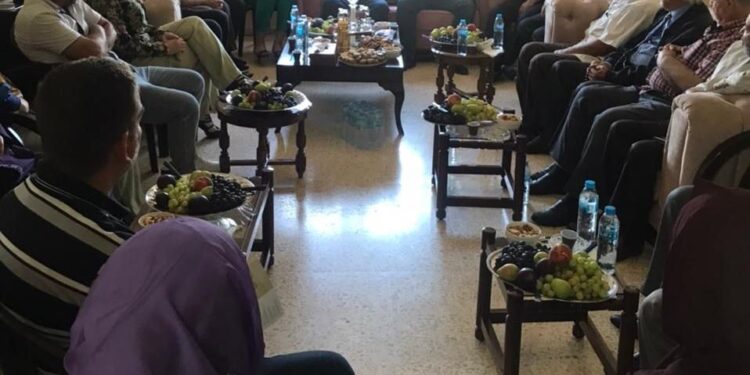 لقاء ثقافي حاشد في منزل الدكتورة هدى معدراني.. والمتحدثان كموني ورباح عن الهوية