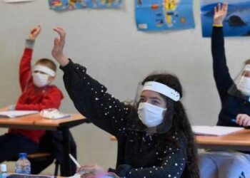 كورونا إلى الواجهة مجددا… فهل يهدد العام الدراسي؟