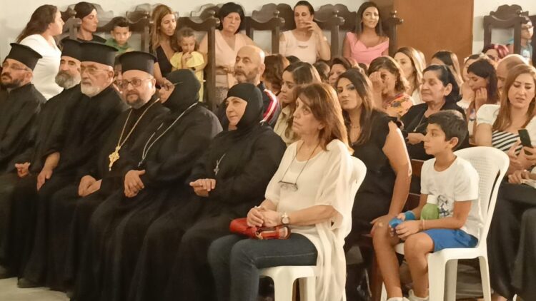 راشيا أحيت عيد رقاد السيدة العذراء.. وسكاف وسعد سلما المرنمة وهبة أيقونة العذراء