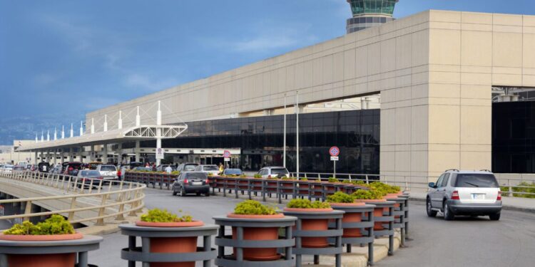 المراقبون الجويون في مطار بيروت يقررون تدبيراً جديداً بدءا من 5 أيلول