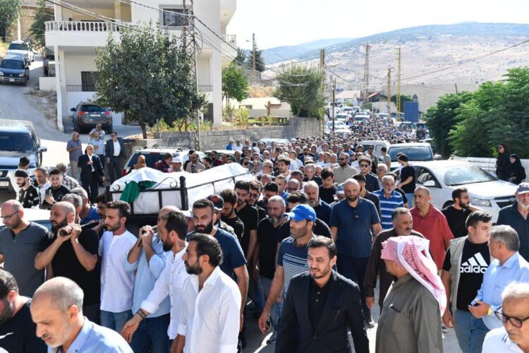 محور السبت34 من حرمون: عالم الصحافة والسياسة والفكر والإعلام شيّع العلم الباسق طلال سلمان بزحف مهيب في شمسطار