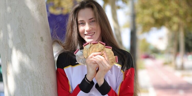 فضيحة للمنتخب الفرنسي: استبعاد لاعب بسبب عبارة “الله أكبر”