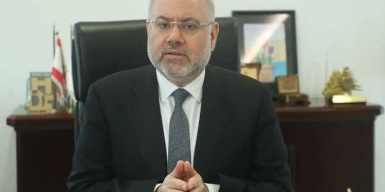 وزير الصحة يعرض آلية تضمن استمرارية تقديم العلاج لمرضى غسيل الكلى