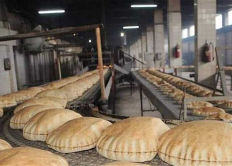 لبنان: لا أزمة خبز وقرار برفع الدعم