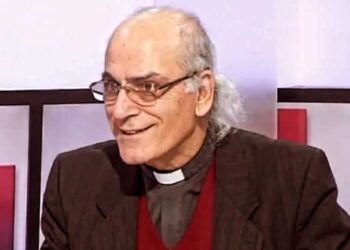 كسرواني جثة في حديقة منزله