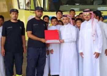 الدفاع المدني يستقبل طلاب عمرو بن العاص والفاضلية