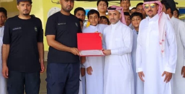 الدفاع المدني يستقبل طلاب عمرو بن العاص والفاضلية