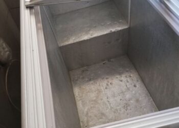 معروض للبيع: فريزة تبريد