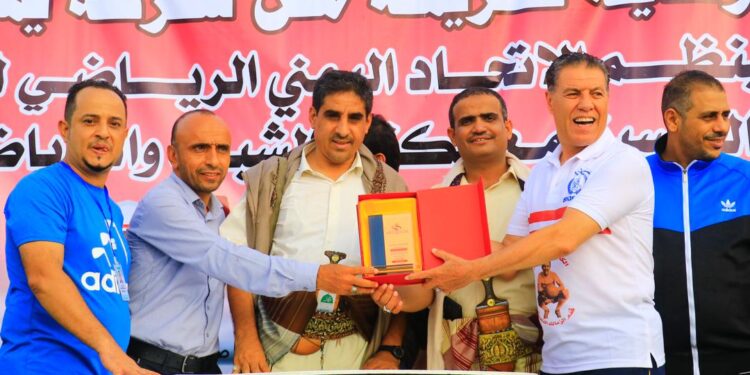 اليمن.. فريق هائل سعيد أنعم يحرز لقب البطولة الأولى للشركات لكرة القدم بالحديدة