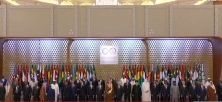 القمة العربية الإسلامية والرئيسان رئيسي والأسد