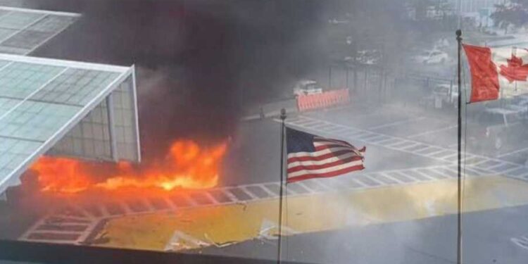 انفجار سيّارة على الحدود الأميركية – الكنديّة.. FBI: لم يكن عملا إرهابيا