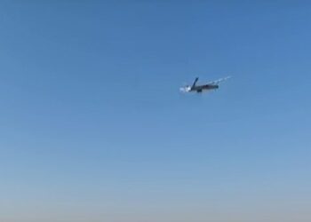 #العراق_ القوات العراقية تستهدف قوات الاحتلال الأمريكي في تل بيدر غرب الحسكة