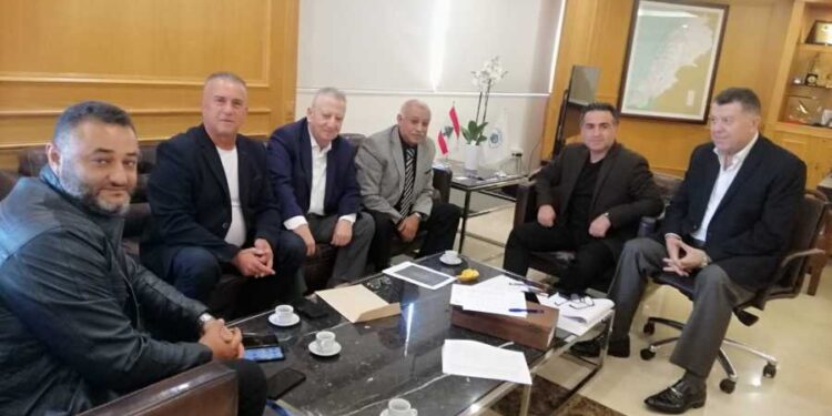 اقتصاد.. حمية يعرض إجراءات تفعيل شاحنات الترانزيت للنقل الخارجي