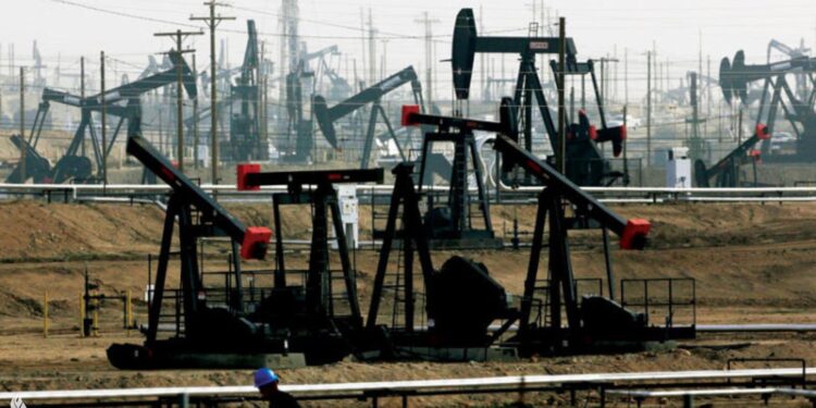 اقتصاد.. النفط يعاود الارتفاع ثانية في الأسواق العالمية