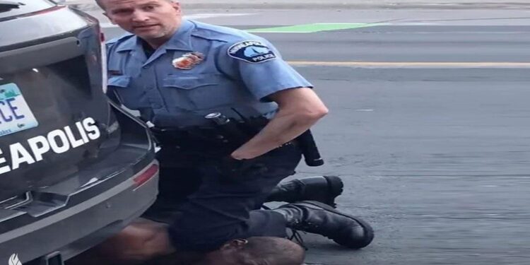 #اميركا.. الضابط الأمريكي المدان بقتل جورج فلويد يتعرض للطعن داخل السجن