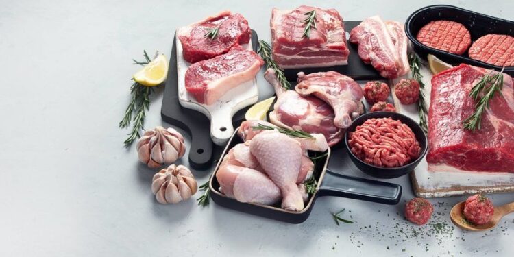 صحة.. علماء: مادة في اللحوم والألبان تساعد في علاج السرطان