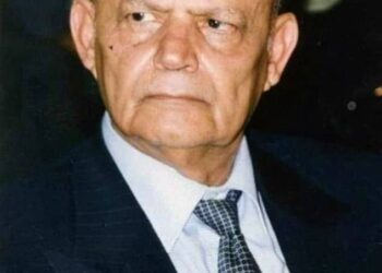 اليمن.. اليمنيون يشيّعون جثمان فقيد اليمن الكبير رجل الأعمال الحاج محمد مبارك عذبان بصنعاء